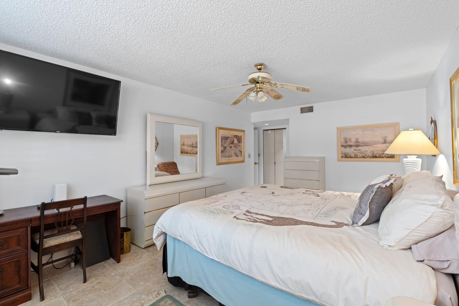 106 Half Moon Circle B1, Hypoluxo, FL 33462 photo 17