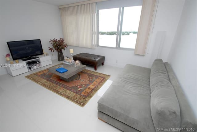 1200 West Avenue 1101, sold in Mirador 1000 Condo, Miami Beach, FL