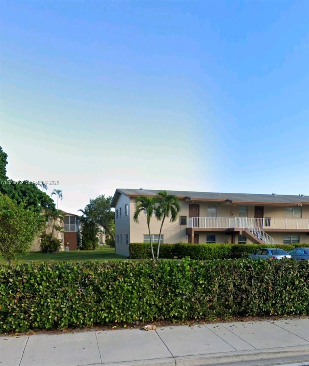 7400 NW 4th Place 106, Margate, FL 33063