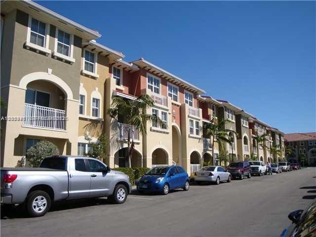 10855 NW 88th Terrace 103, Doral, FL 33178 photo 2