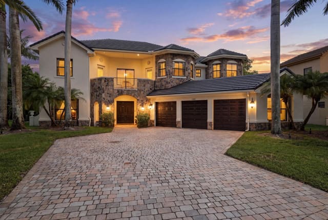 10594 Versailles Boulevard, sold in ZIP 33449, Wellington, FL