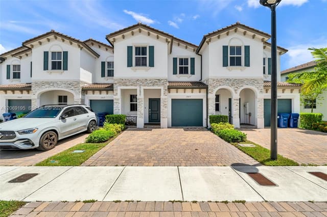 12613 NW 23rd Place 0, Miami, FL 33167