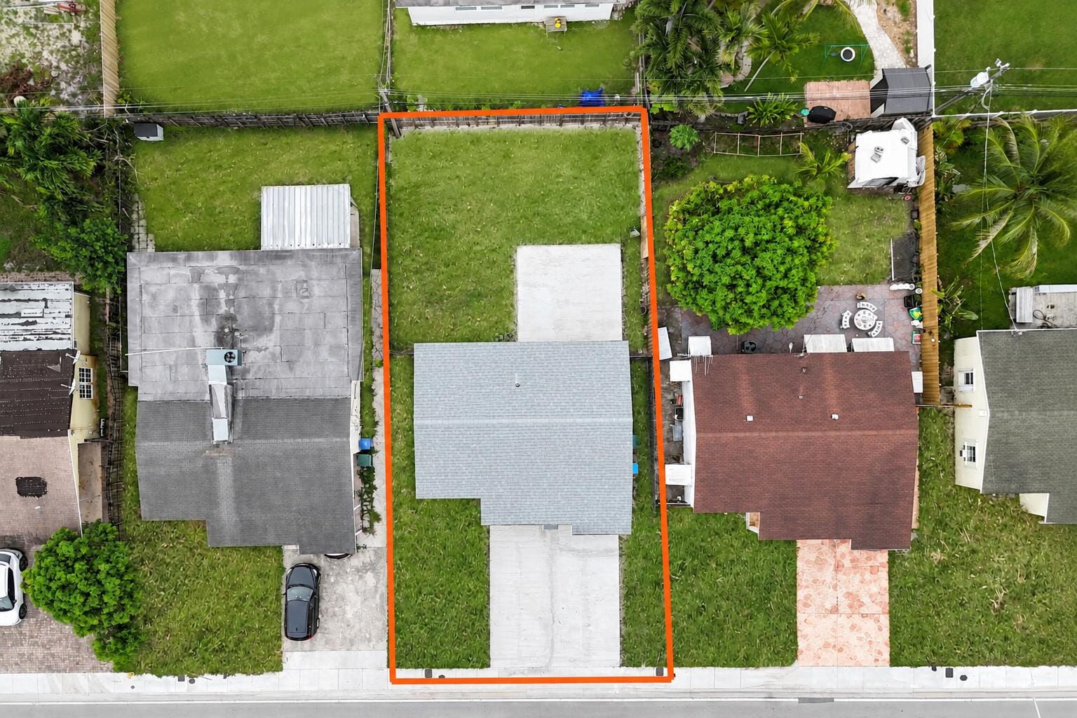 5209 N ANDREWS Avenue — photo 2
