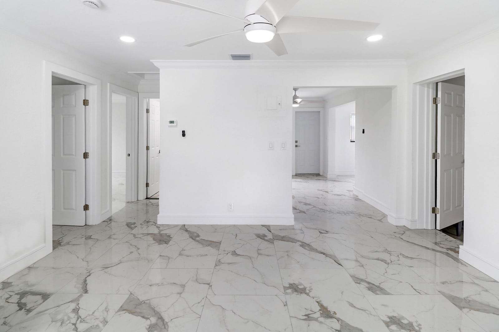 5209 N ANDREWS Avenue — photo 5