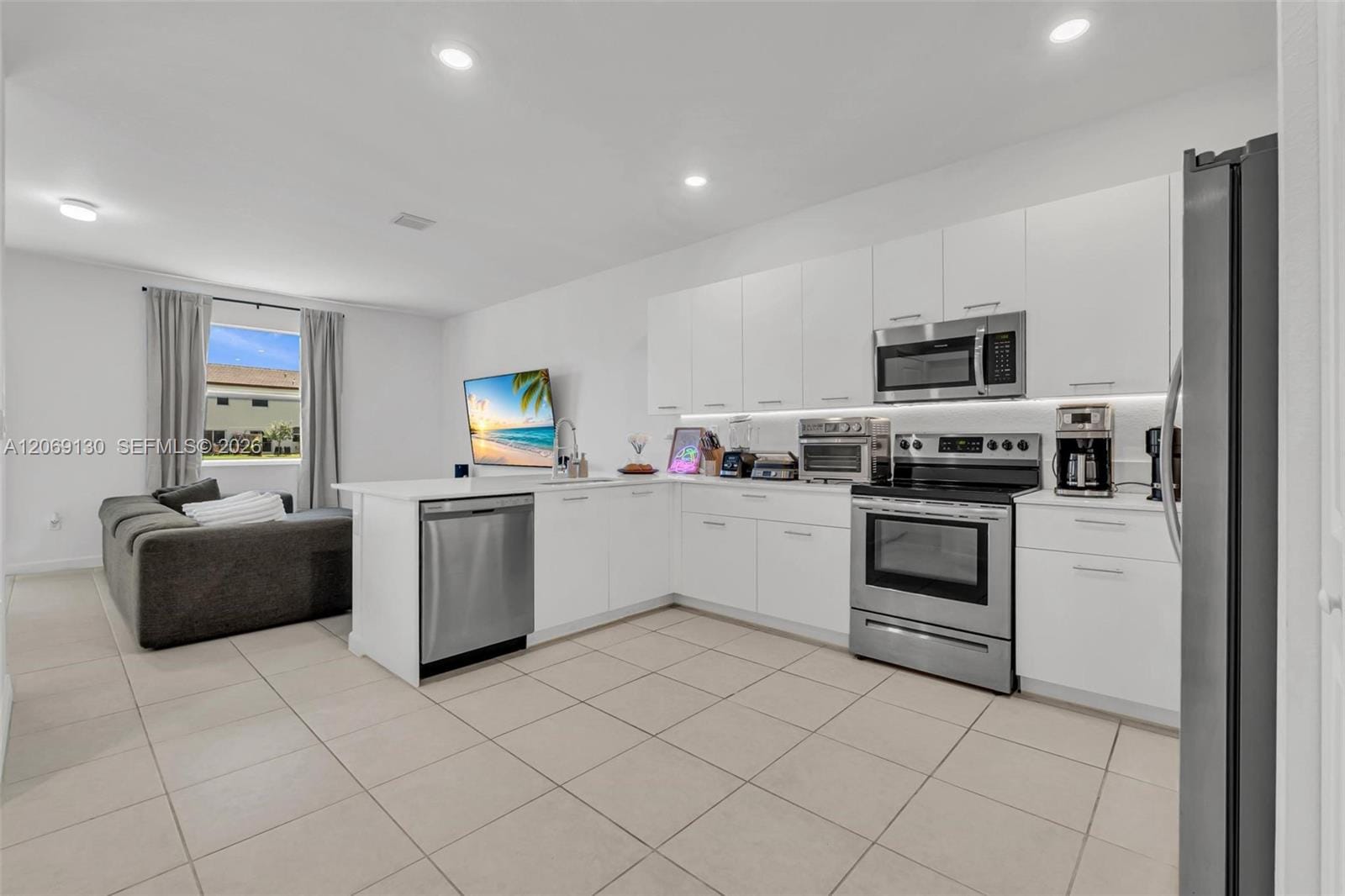 12613 NW 23rd Place, Miami, FL 33167 photo 6