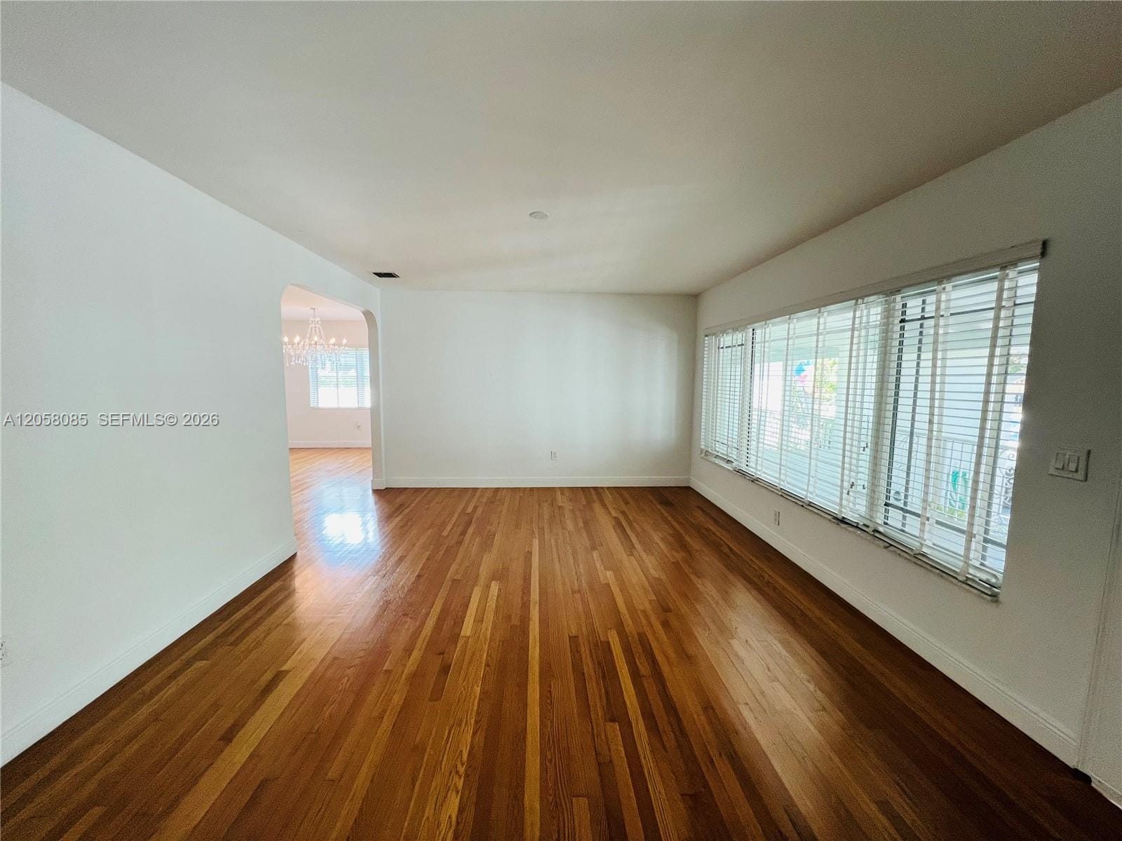 1116 Biarritz Drive — photo 3