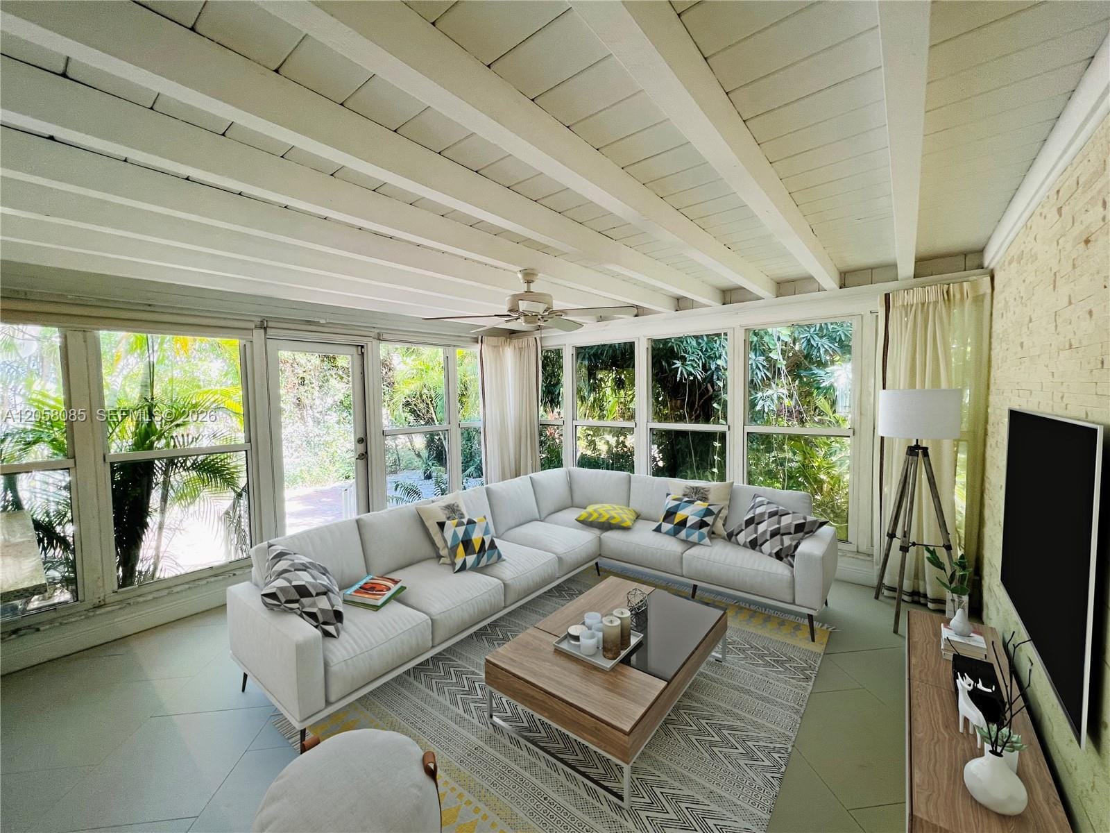 1116 Biarritz Drive — photo 7