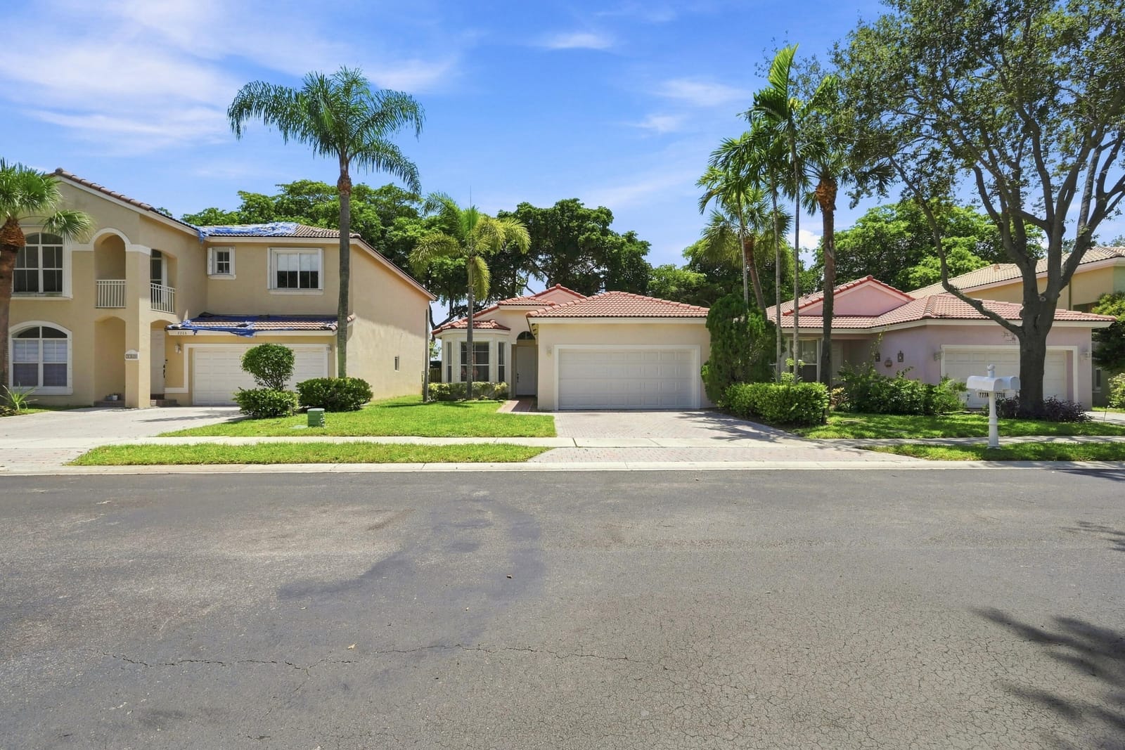 7778 NW 17th Place, Pembroke Pines, FL 33024
