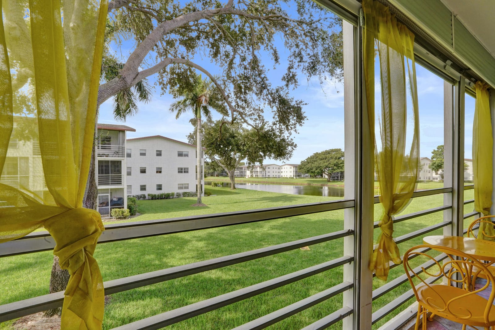 566 FANSHAW N, Boca Raton, FL 33434 photo 25