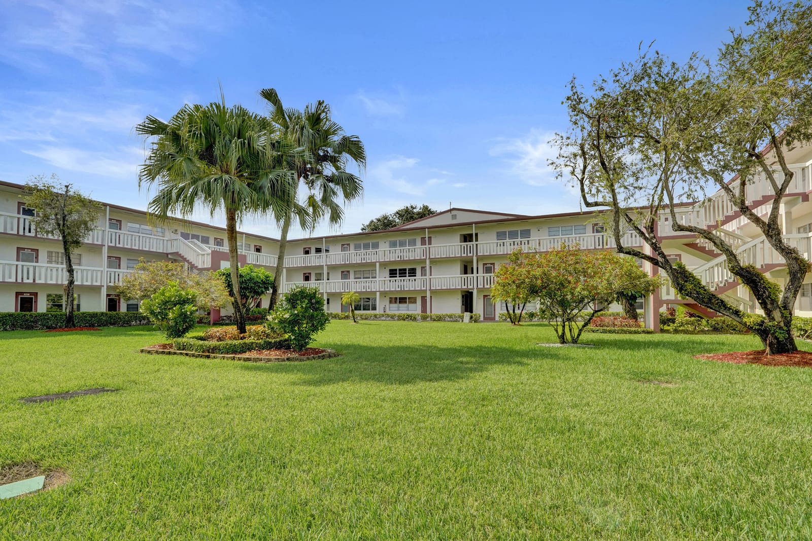 566 FANSHAW N, Boca Raton, FL 33434 photo 27