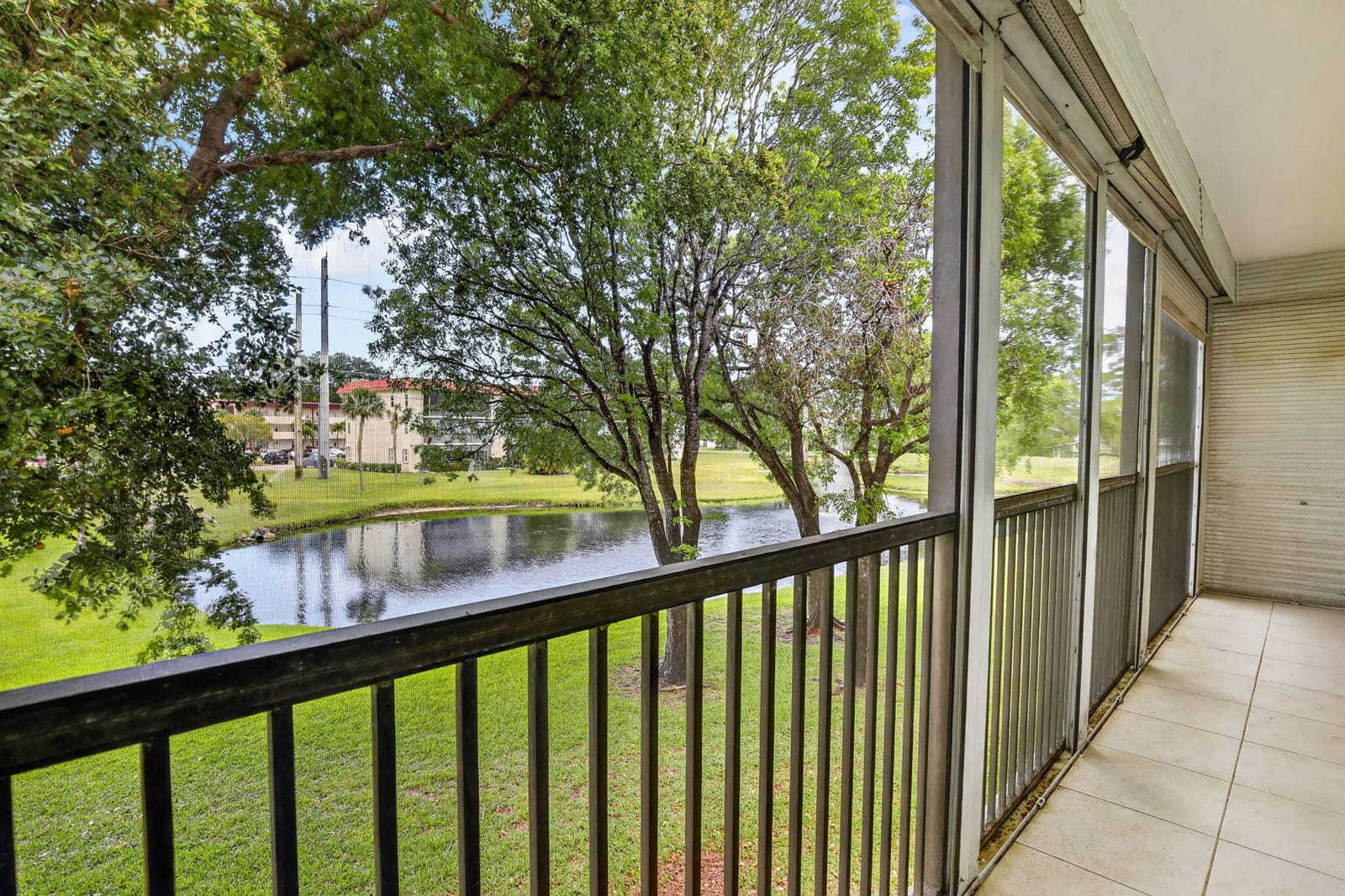 250 S Hollybrook Terrace 208, Pembroke Pines, FL 33025