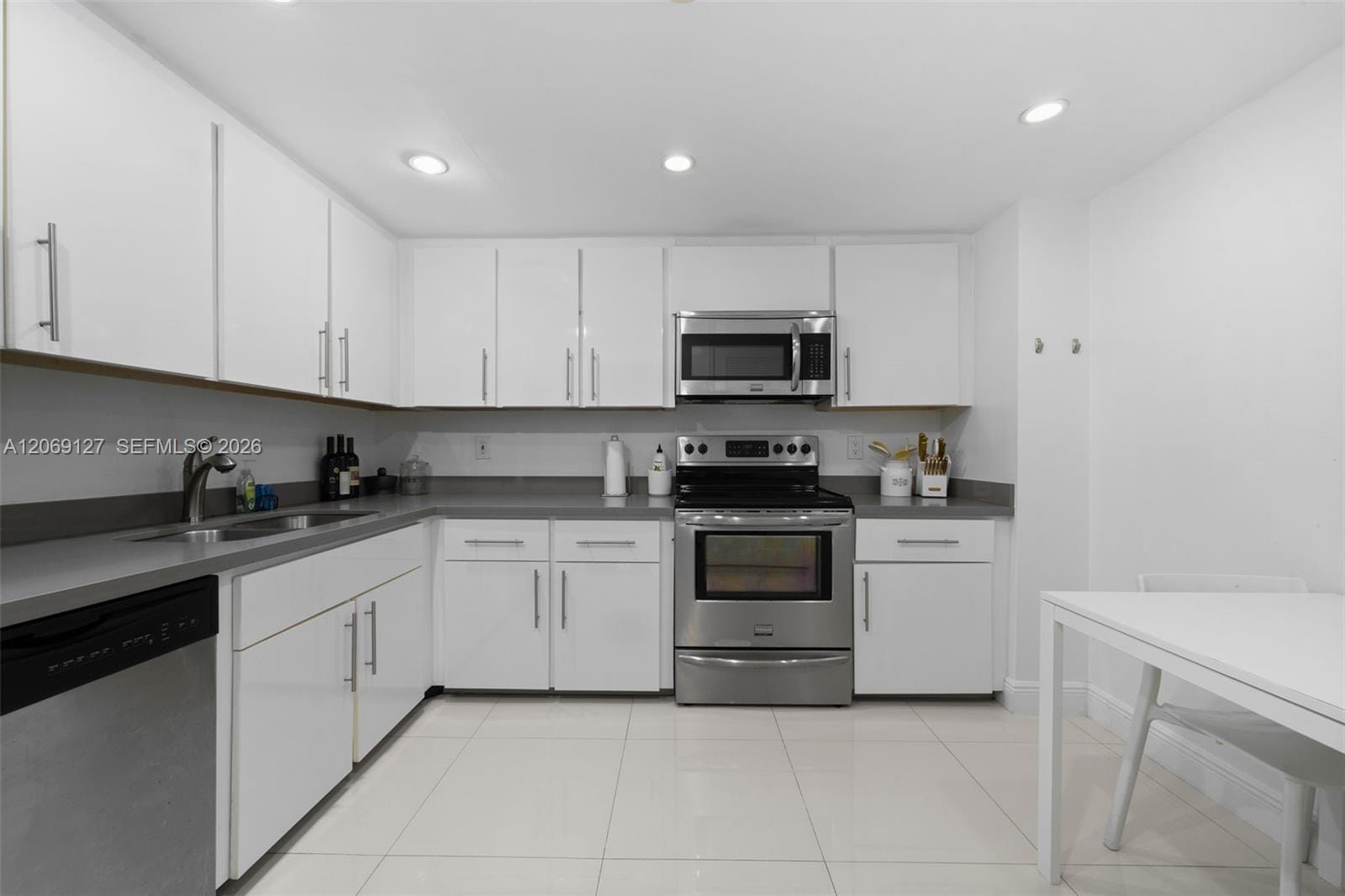 9801 Collins Avenue 20V, Bal Harbour, FL 33154 photo 7