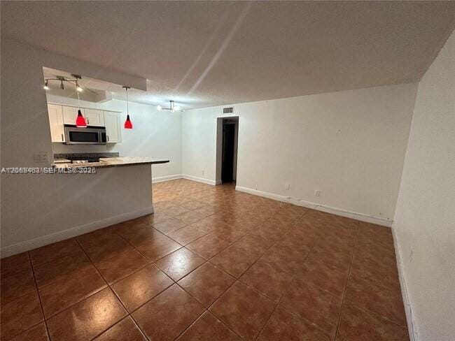 1801 S Treasure Drive 112 — photo 4