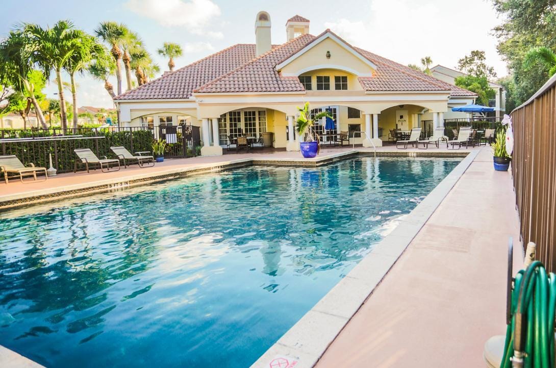 815 W BOYNTON BEACH Boulevard 1-203, Boynton Beach, FL 33426 photo 1