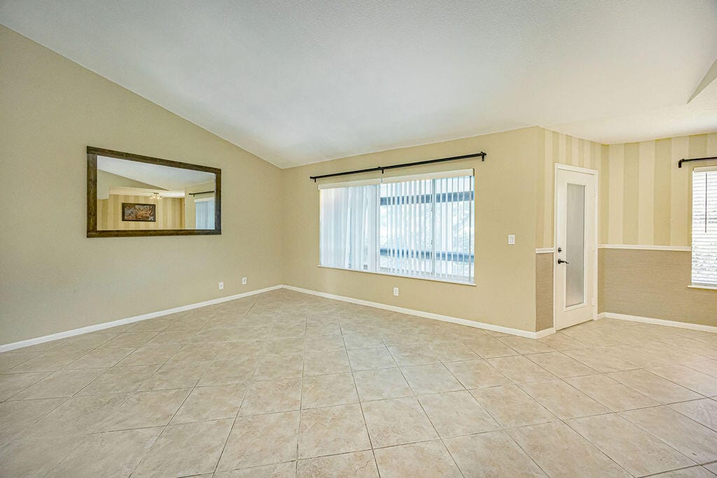 815 W BOYNTON BEACH Boulevard 1-203, Boynton Beach, FL 33426 photo 4