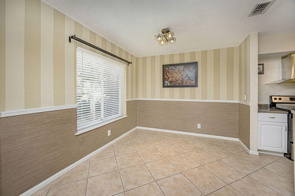 815 W BOYNTON BEACH Boulevard 1-203, Boynton Beach, FL 33426 photo 5