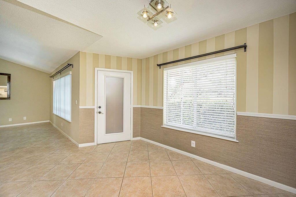 815 W BOYNTON BEACH Boulevard 1-203, Boynton Beach, FL 33426 photo 6