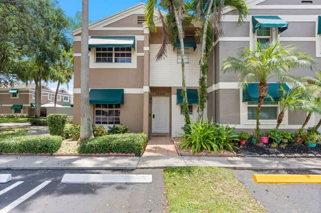 12360 SW 52ND Court, sold in ZIP 33330, Davie, FL