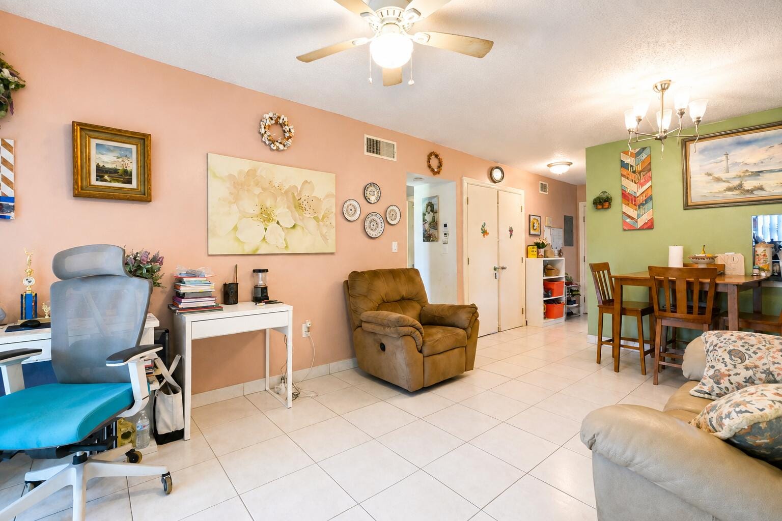 6120 FOREST HILL Boulevard 111 — photo 9
