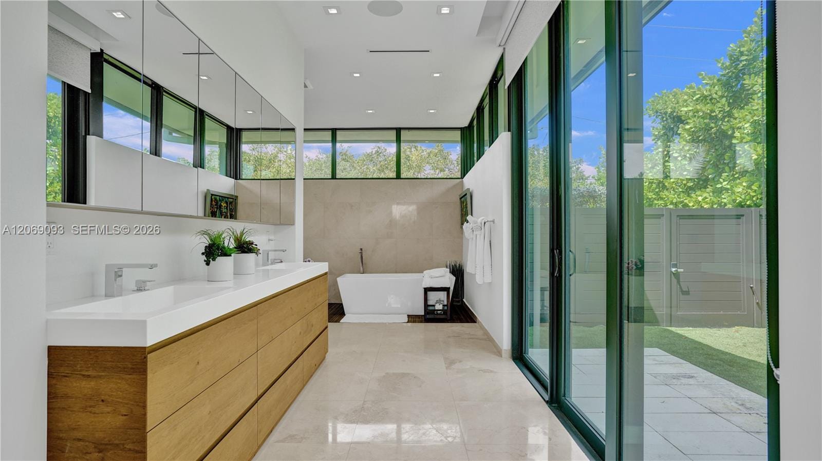 1651 Diplomat Parkway, Hallandale Beach, FL 33009 photo 16