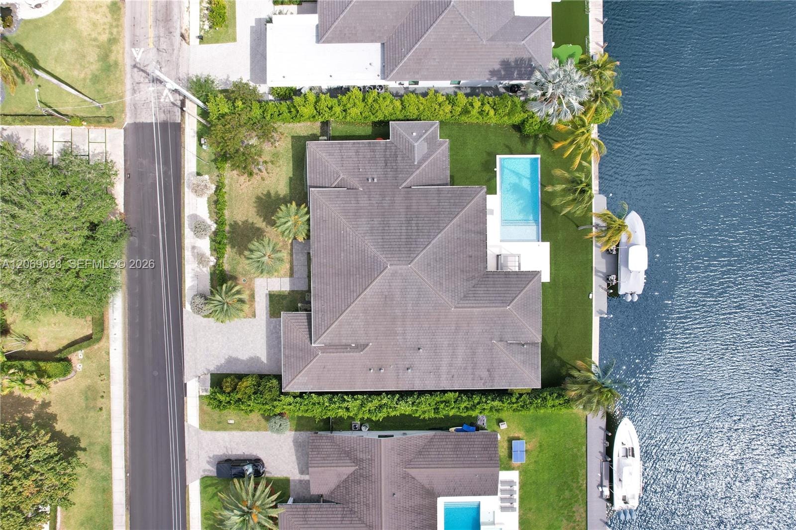 1651 Diplomat Parkway, Hallandale Beach, FL 33009 photo 27