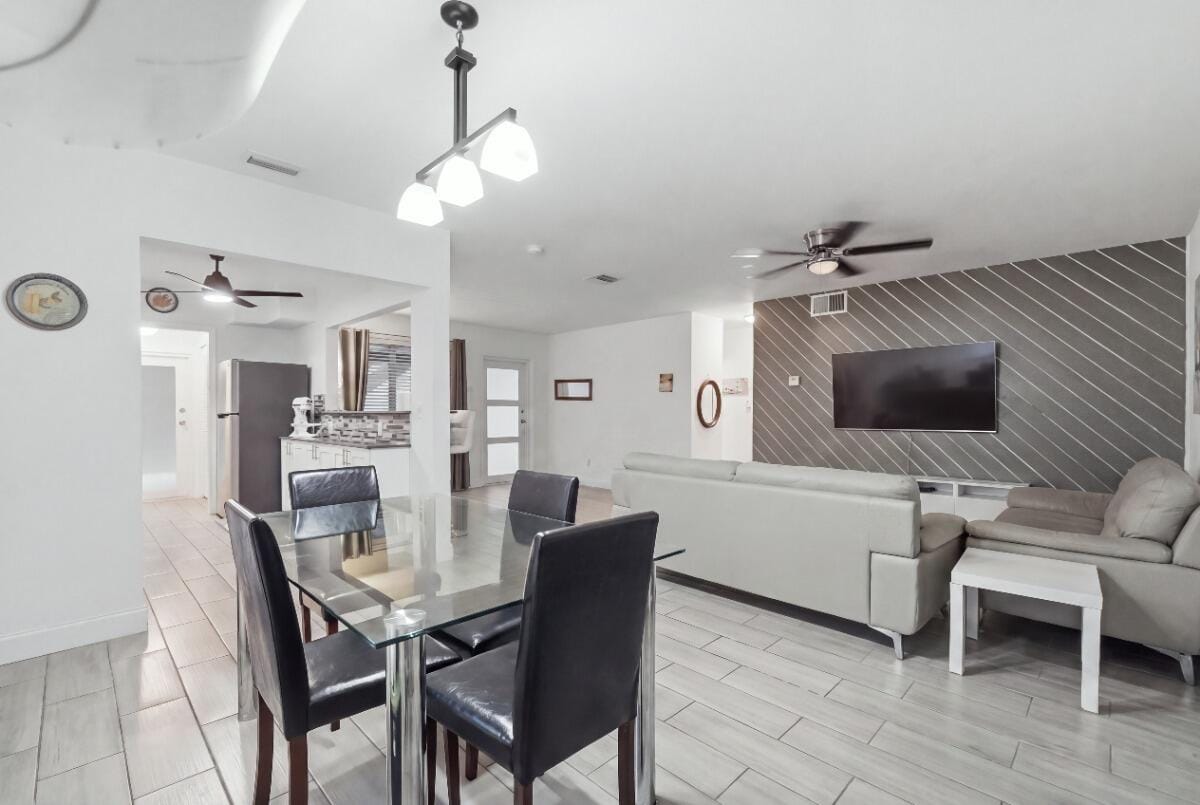 309 SW 7TH Court — photo 11