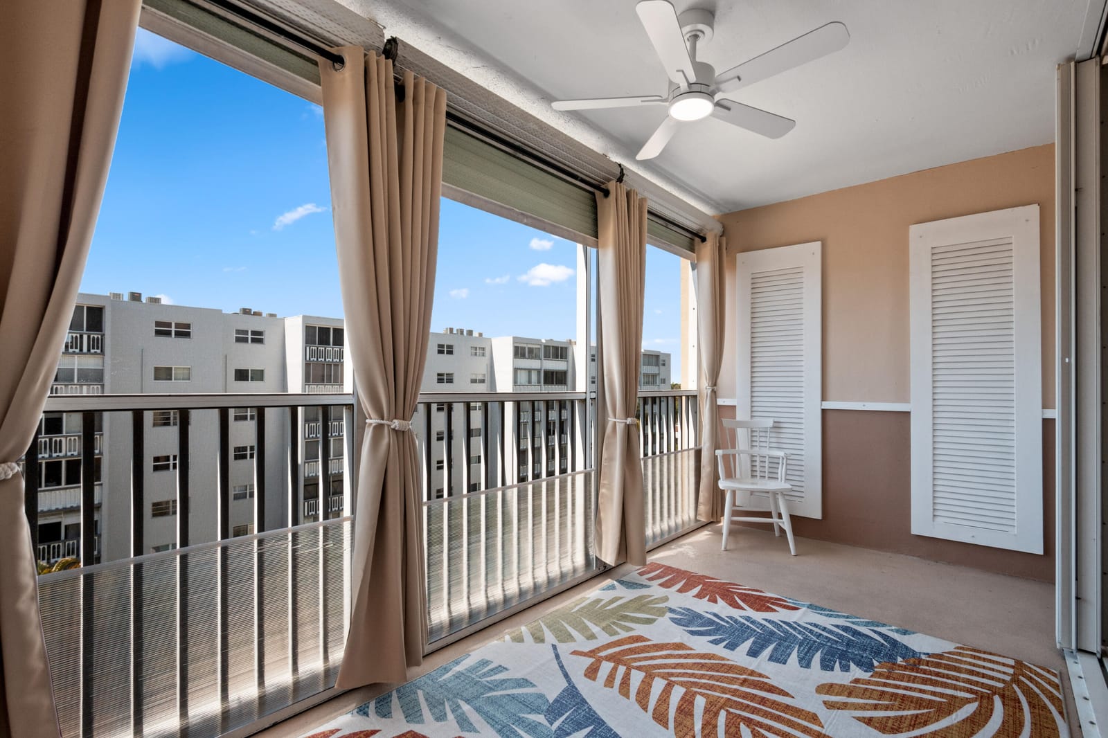 620 NE 12th Avenue 602, Hallandale Beach, FL 33009 photo 1