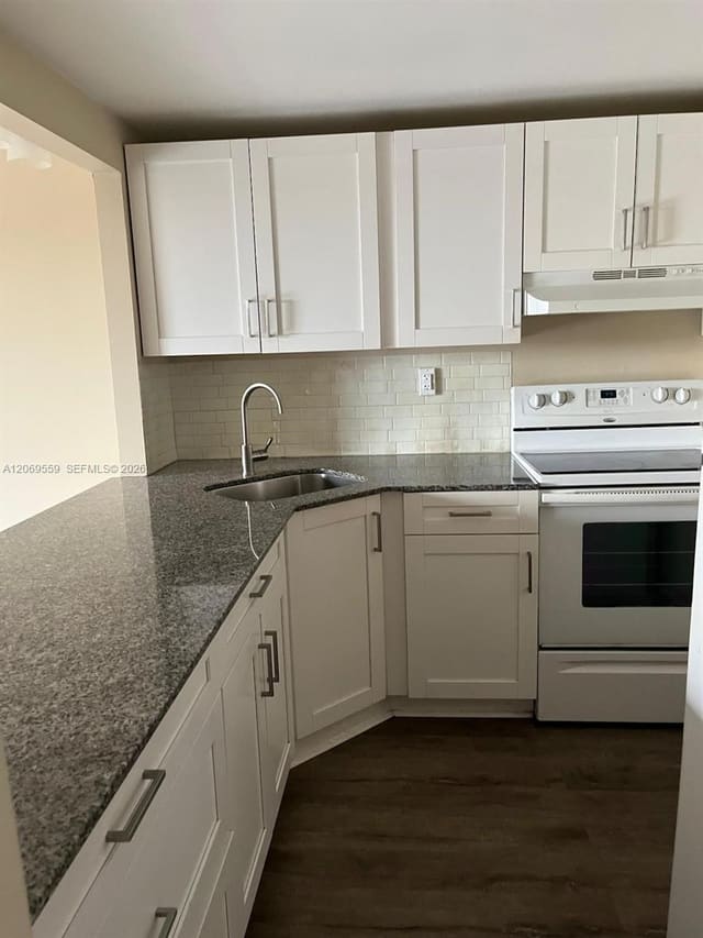 4550 NW 9th Street 701E, Miami, FL 33126