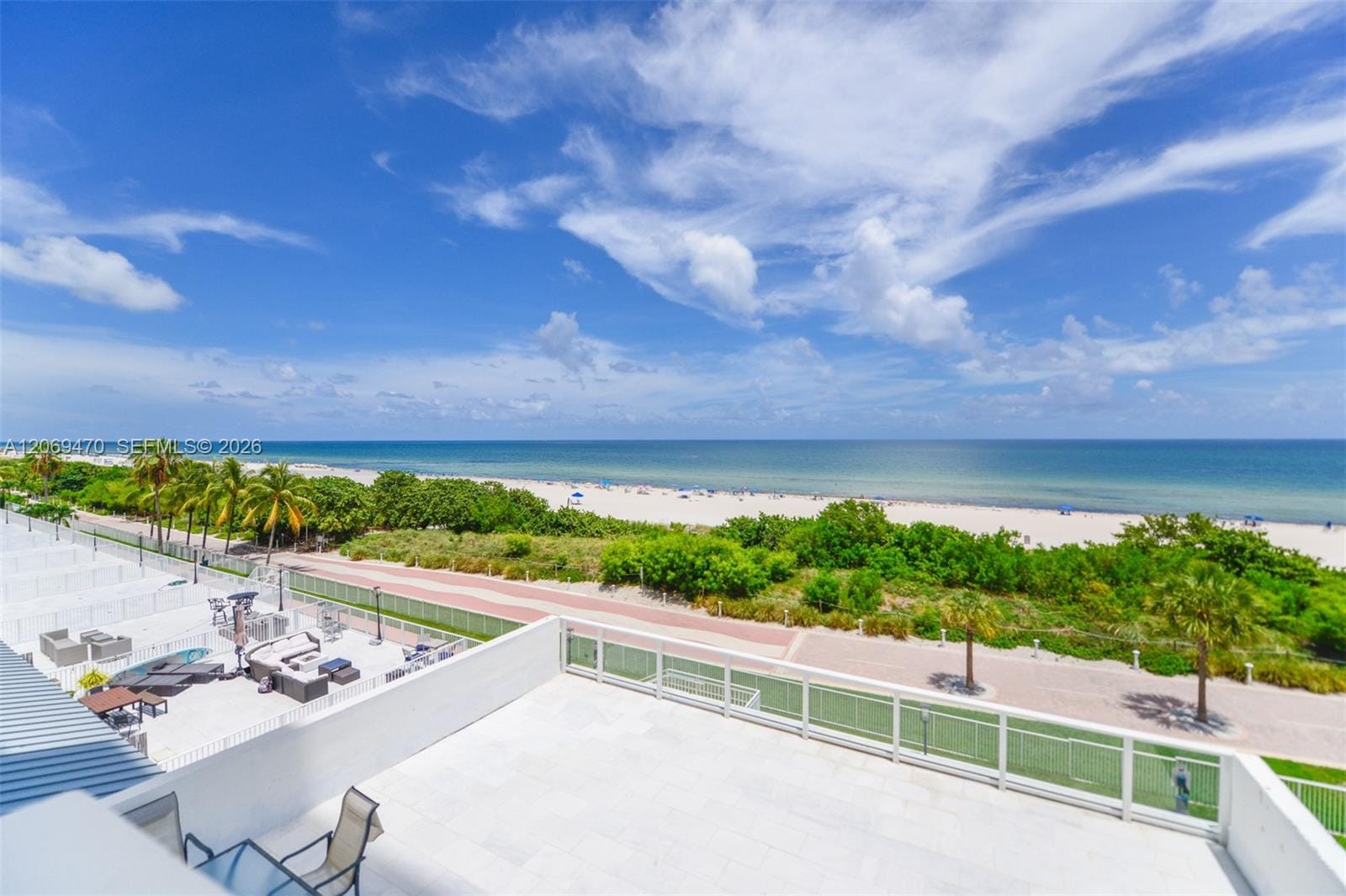 5601 Collins Avenue 512 — photo 8