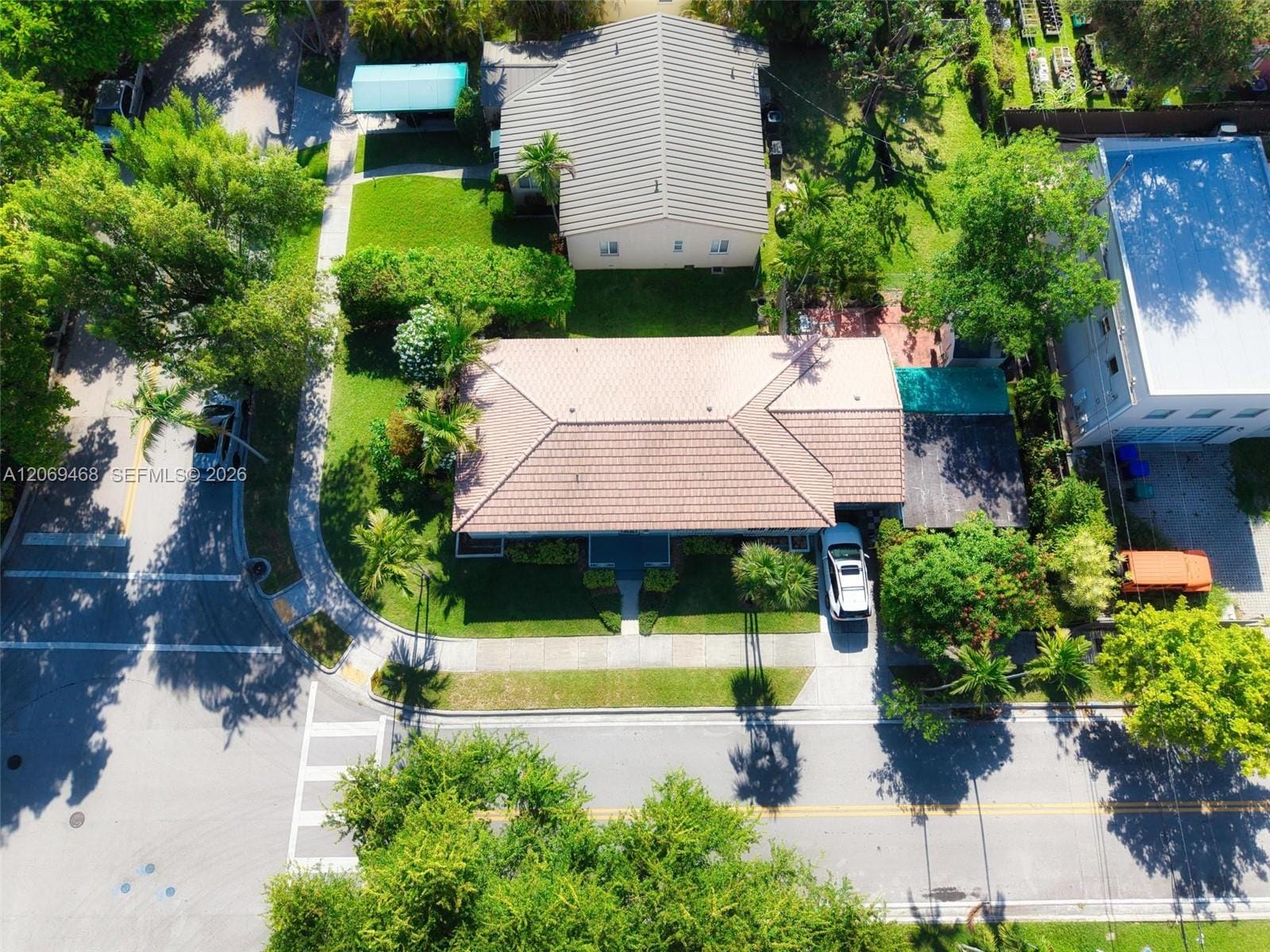 2470 SW 23rd Avenue, Miami, FL 33145 photo 3