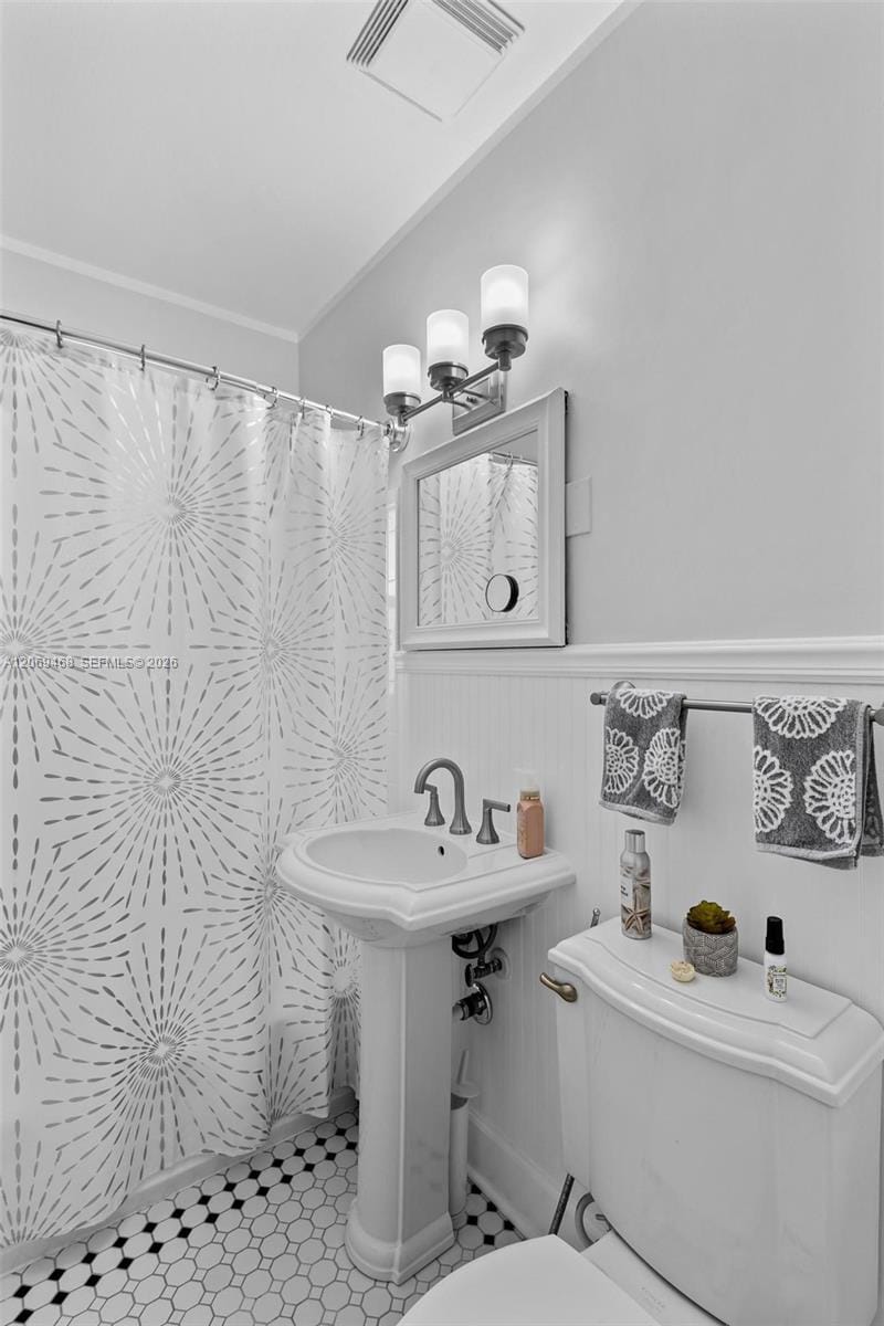 2470 SW 23rd Avenue, Miami, FL 33145 photo 21