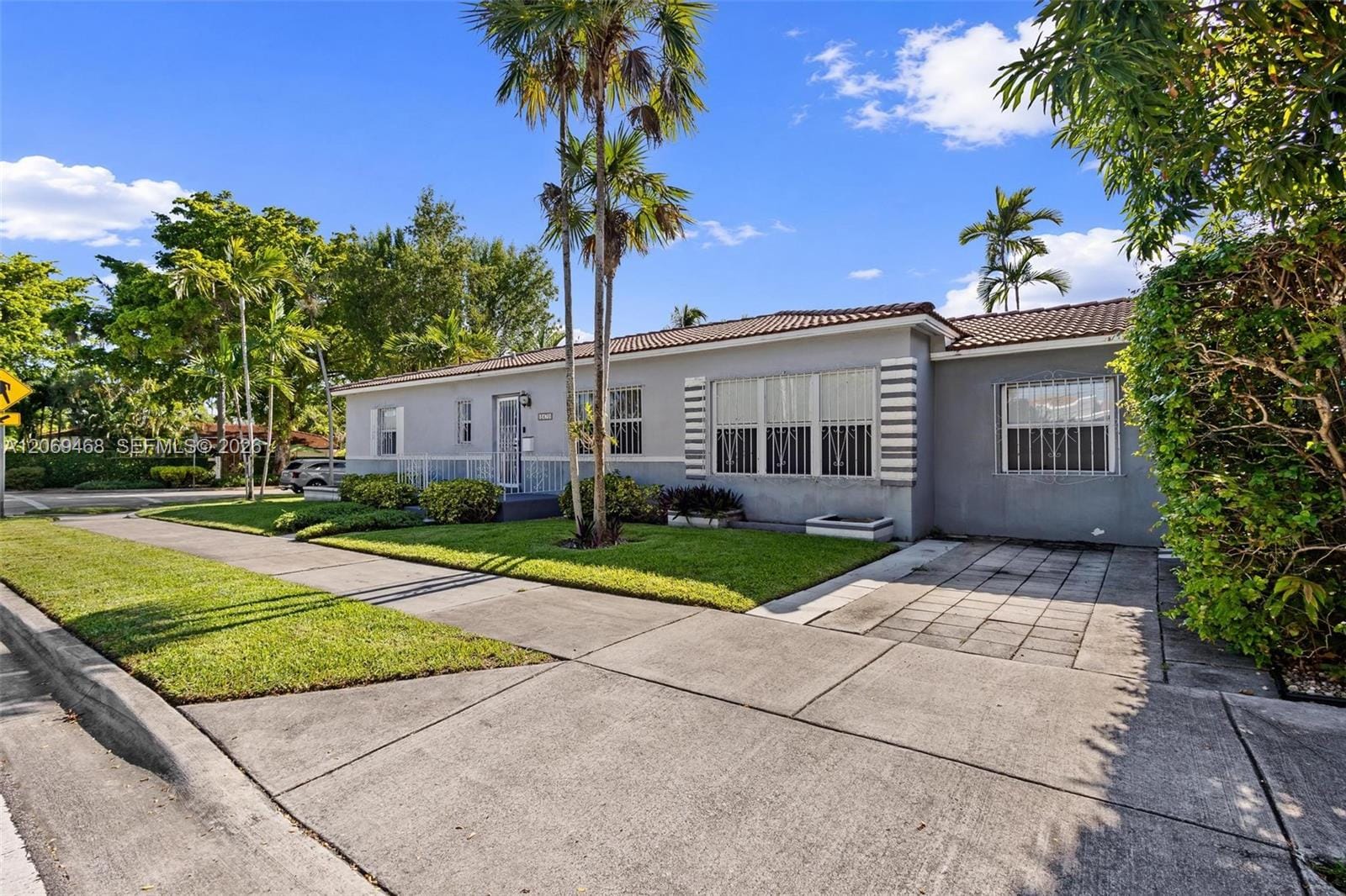 2470 SW 23rd Avenue, Miami, FL 33145 photo 9