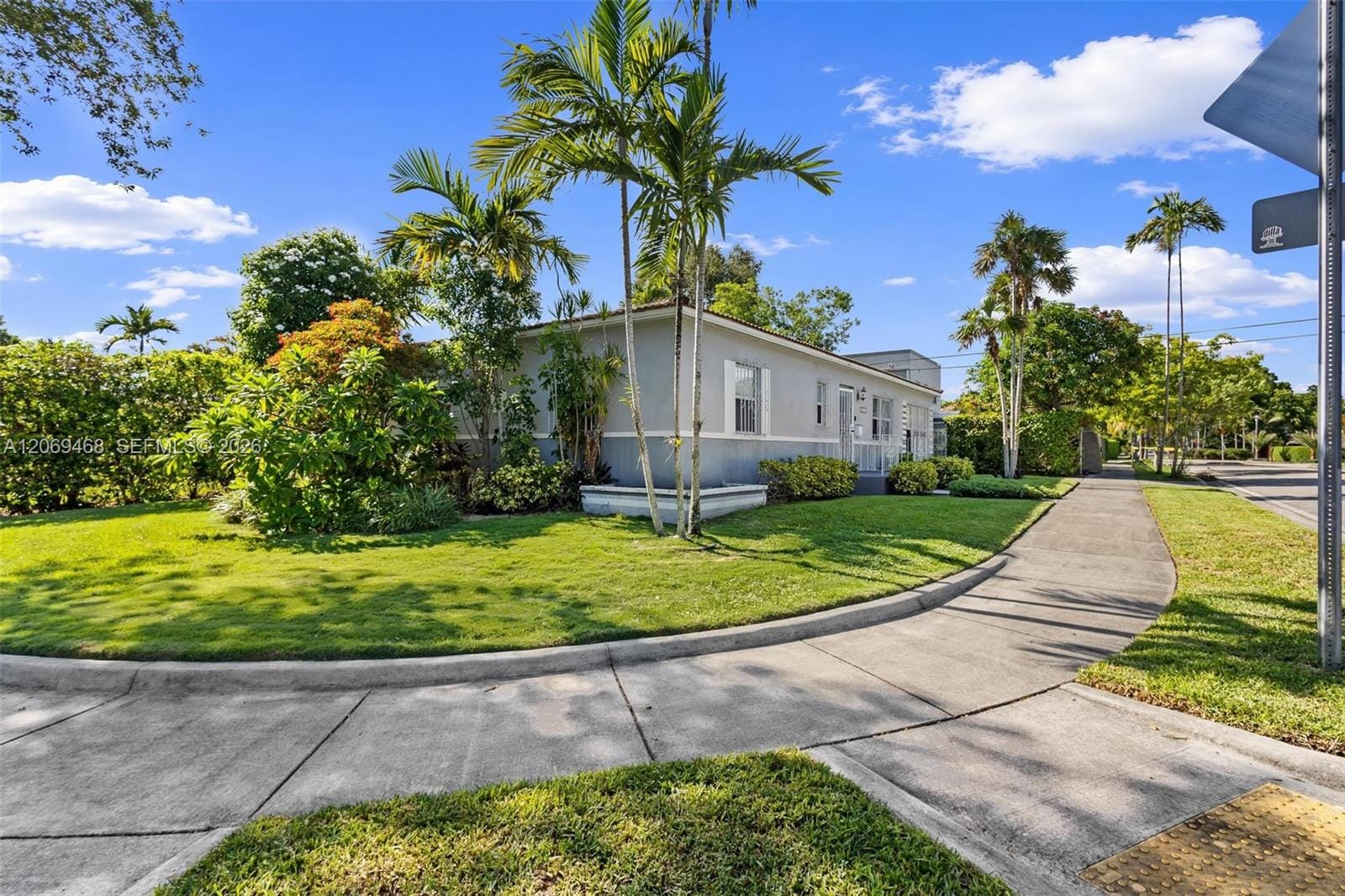 2470 SW 23rd Avenue, Miami, FL 33145 photo 10