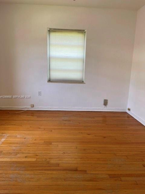 33 Madeira Avenue 3 — photo 12