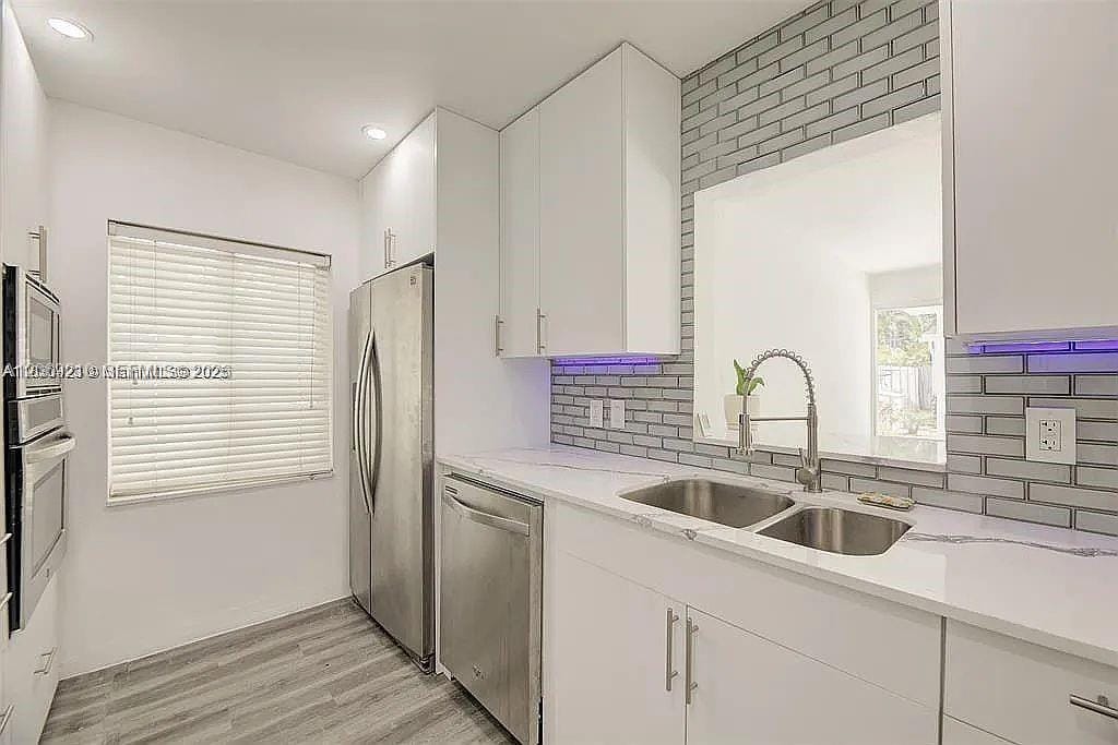 638 SW 5th Avenue A — photo 2