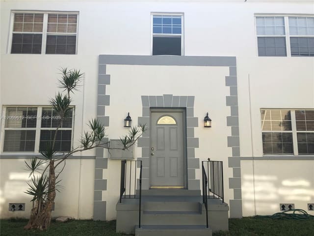15 Sidonia Avenue 2, Coral Gables, FL 33134