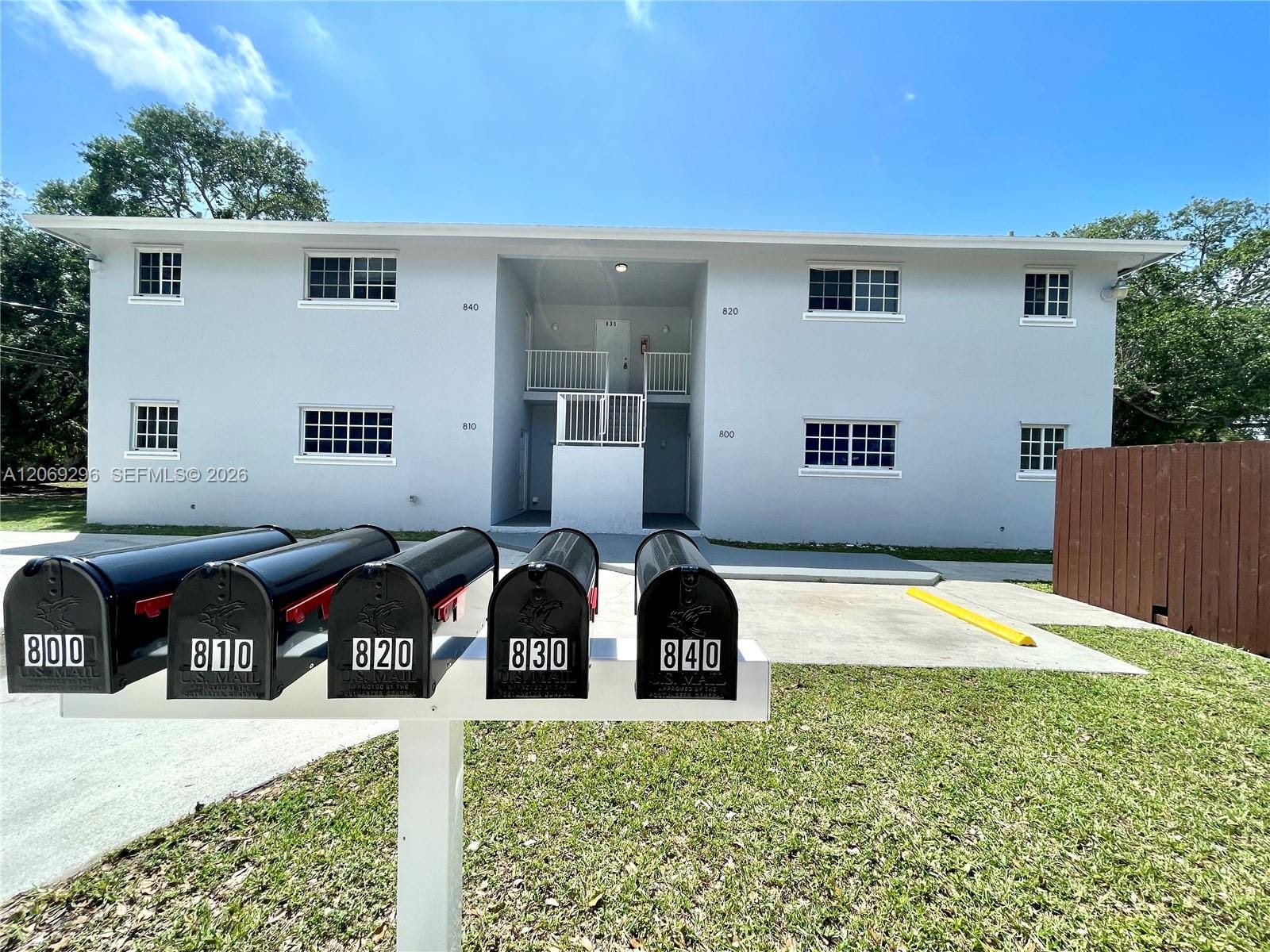 800 SW 10th Avenue 830, Hallandale Beach, FL 33009