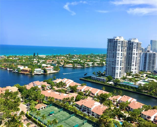 21055 Yacht Club Drive 2710, Aventura, FL 33180