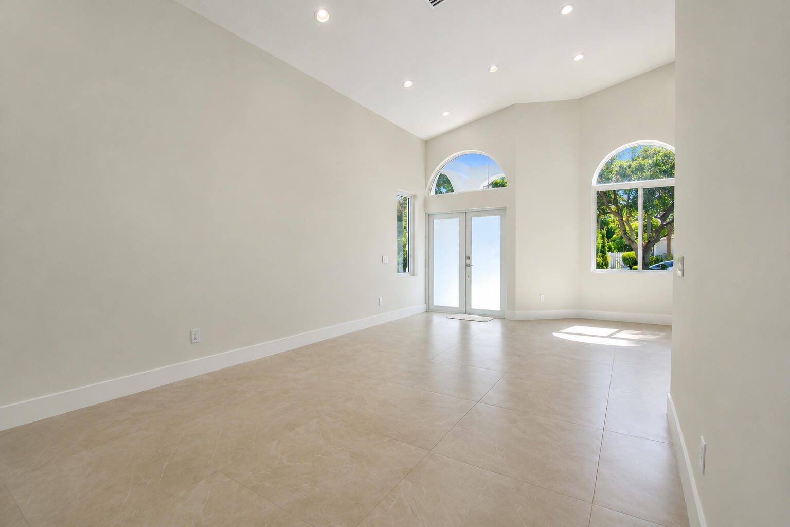 261 SW 178th Way, Pembroke Pines, FL 33029 photo 13