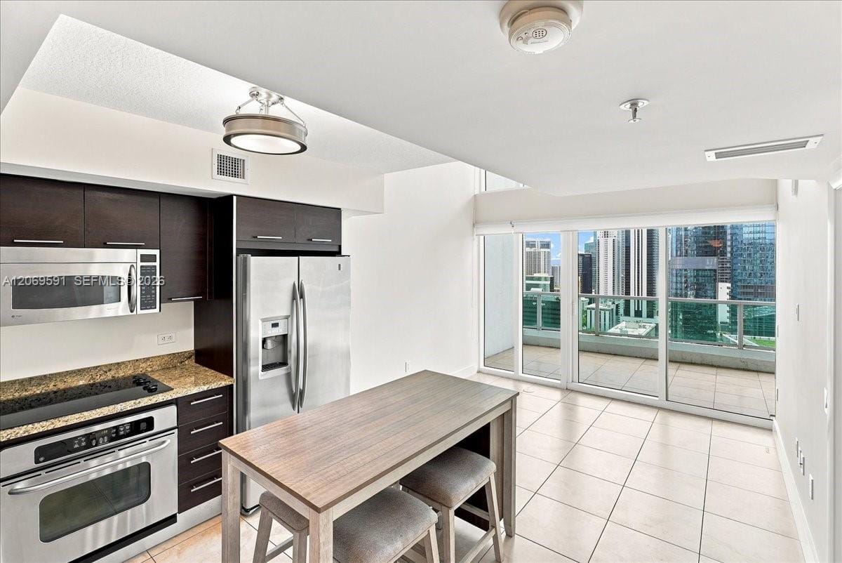 41 SE 5th Street 1908, Miami, FL 33131 photo 23