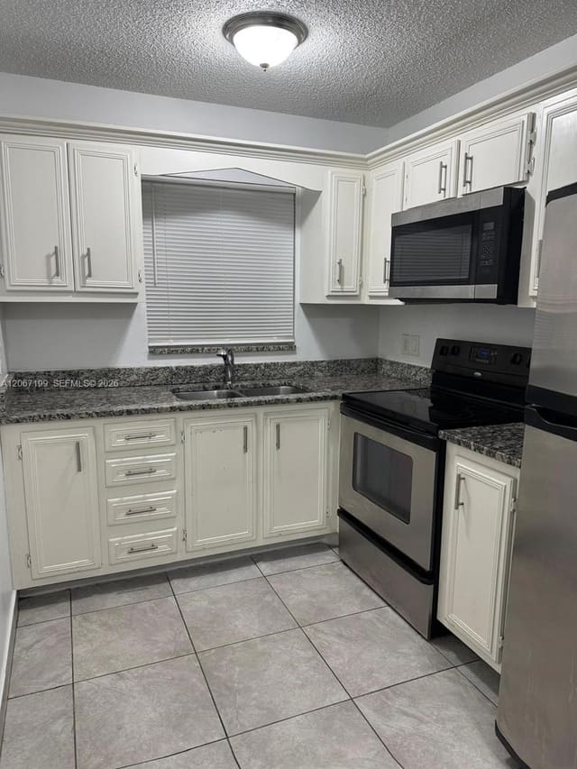 1746 N 3rd Avenue N 3, Lake Worth, FL 33460
