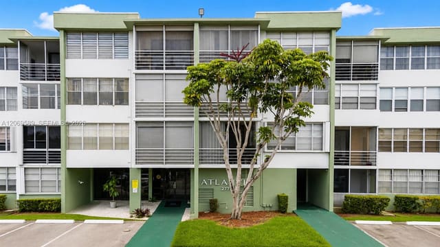 2771 Taft Street 407, sold in Watergate Condominium, Hollywood, FL