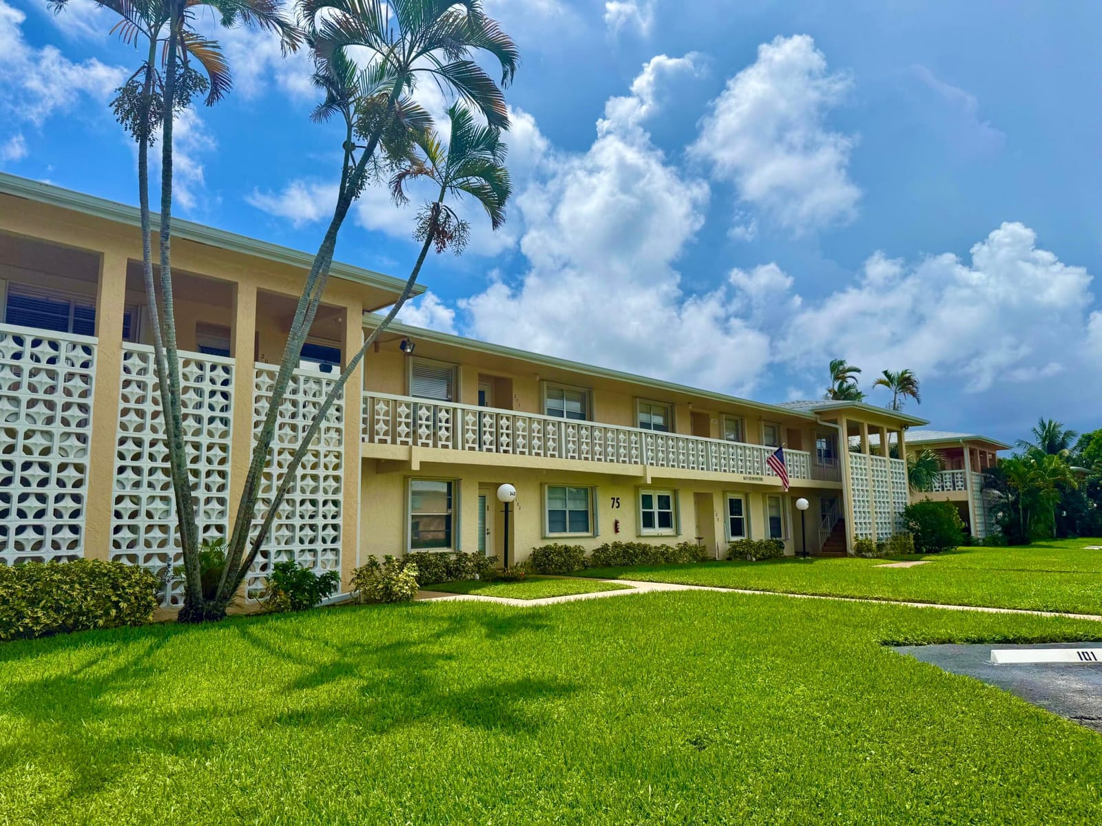 1421 NW 19th Terrace 102, Delray Beach, FL 33445