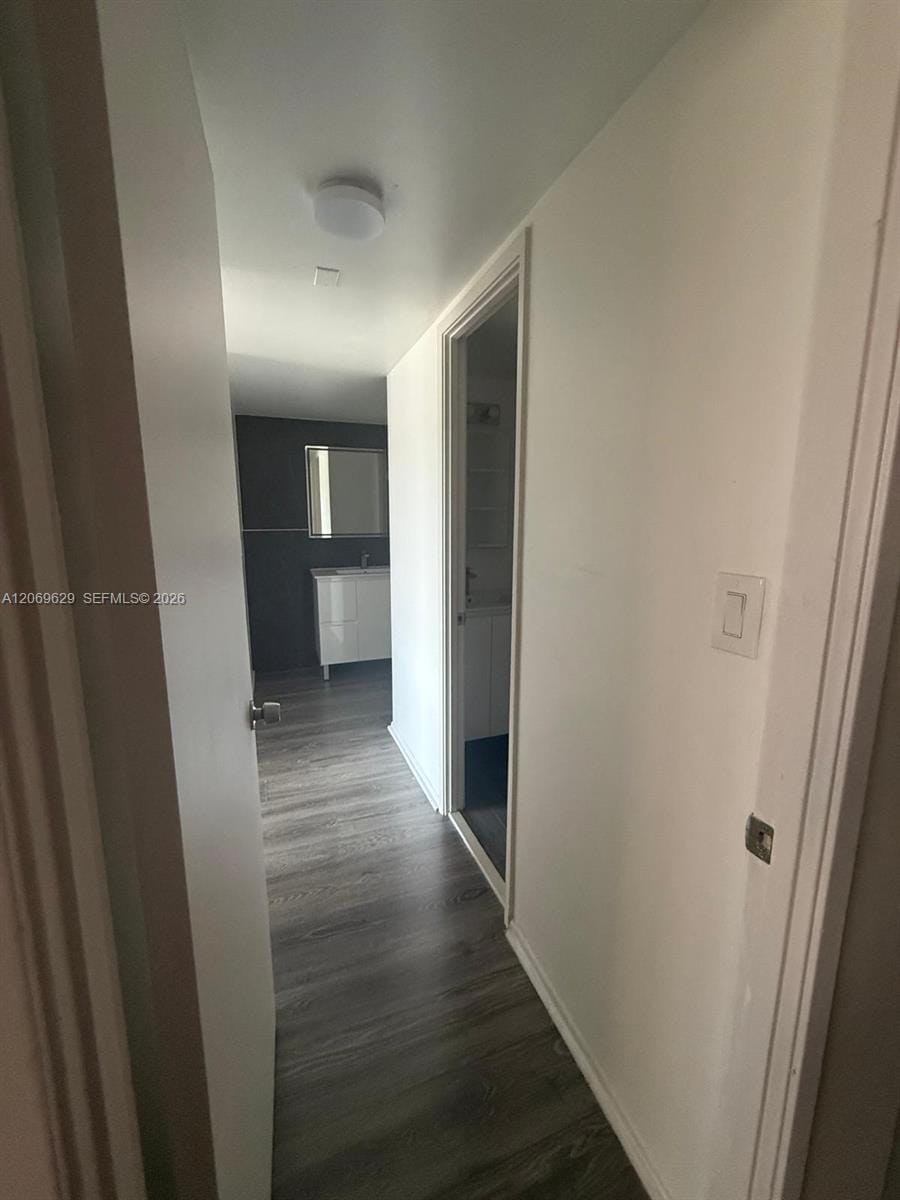 1351 NE Miami Gardens Drive 1113E — photo 4