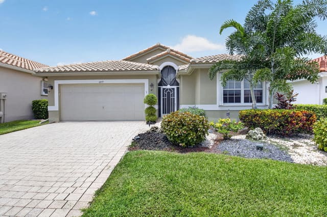 6839 Lismore Avenue, sold in Cascades, Boynton Beach, FL