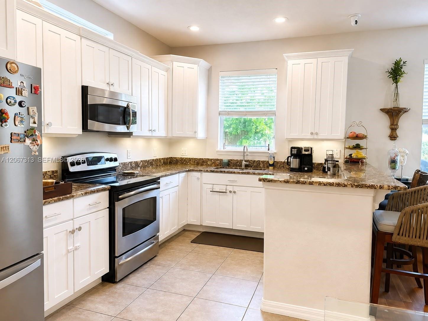 1823 Garvin Street — photo 4