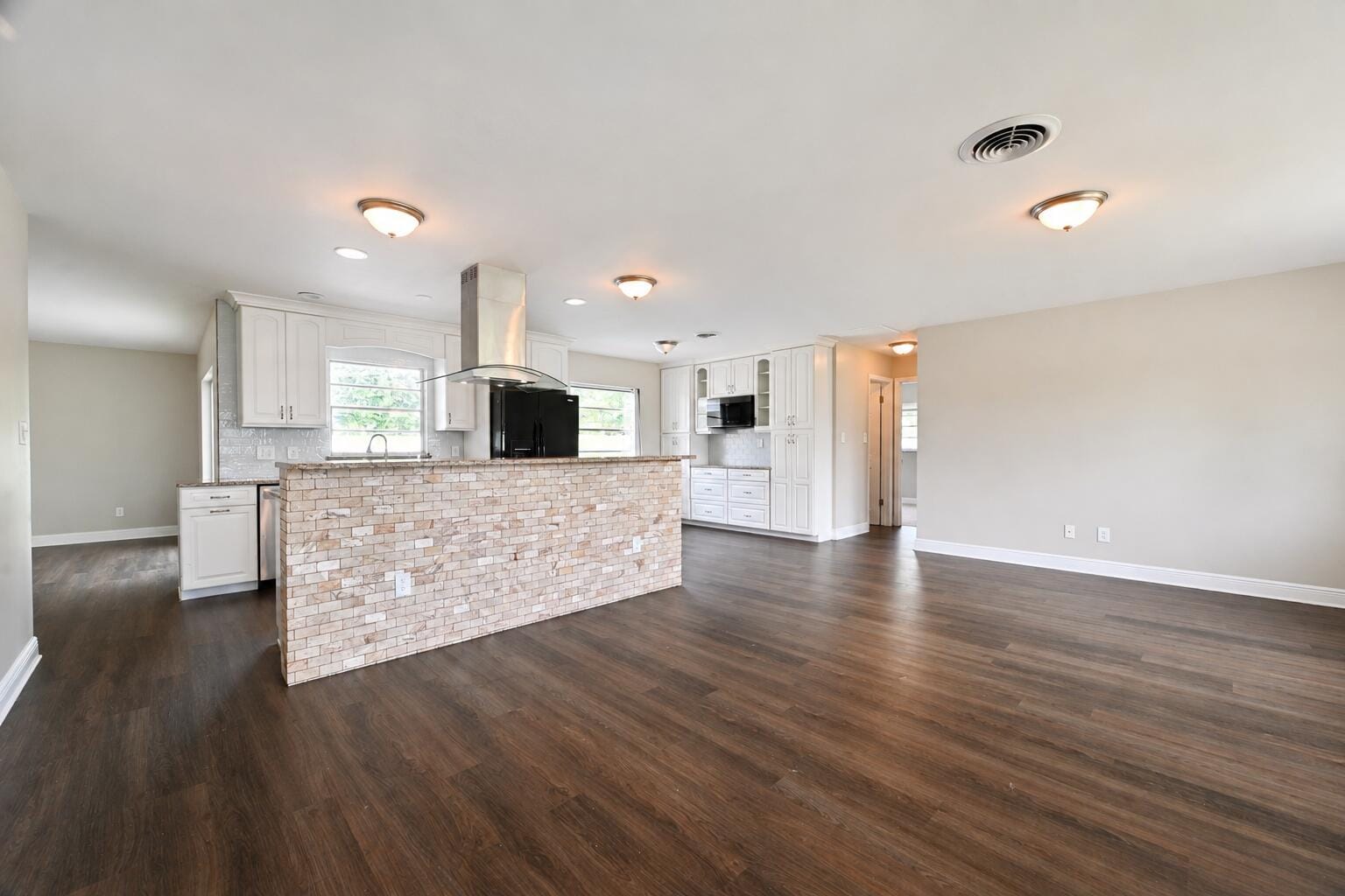 833 PARK MANOR Drive, Orlando, FL 32825 photo 9