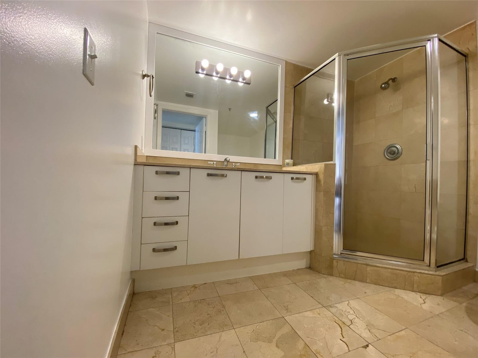 2030 S DOUGLAS Road 403 — photo 10
