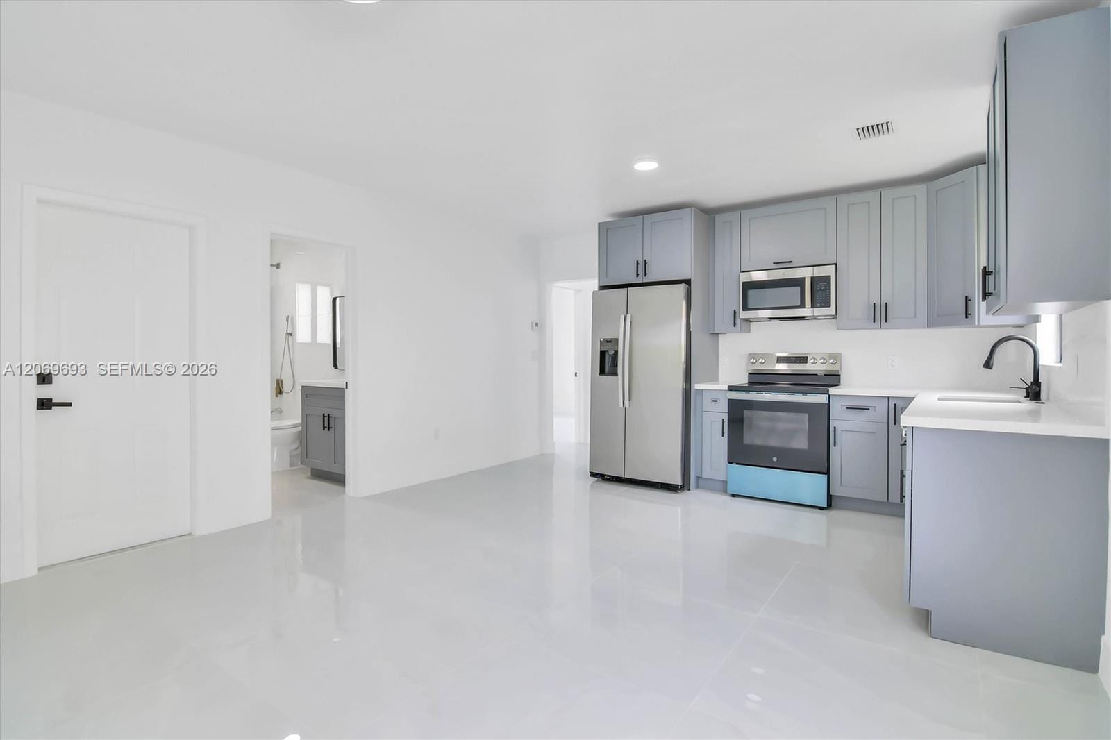 85 SW 30th Avenue, Miami, FL 33135