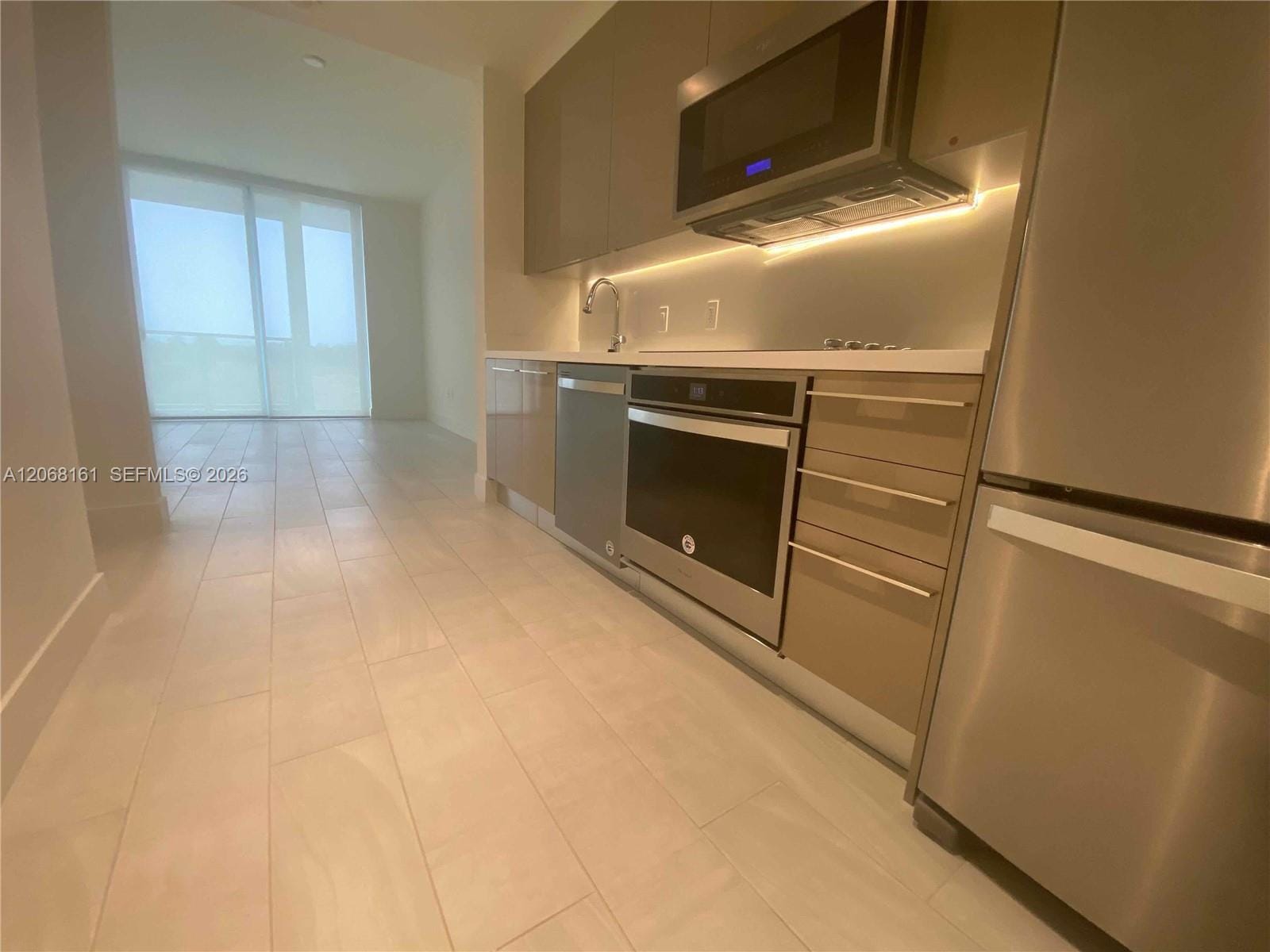 2000 Metropica Way 308, Sunrise, FL 33323